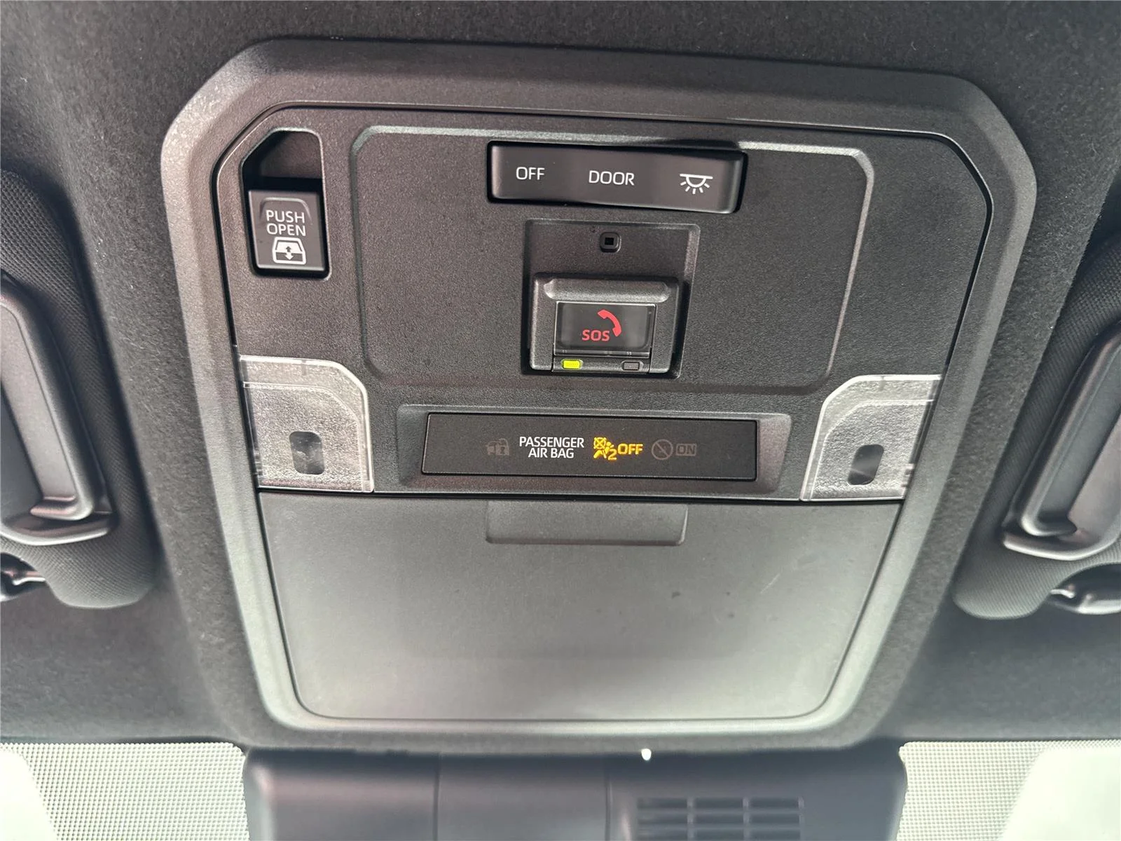 Used 2025 Ice Cap Toyota SR5 image 30