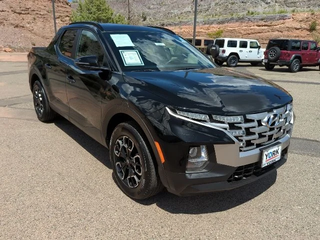 Used 2022 Black Hyundai SEL image 3