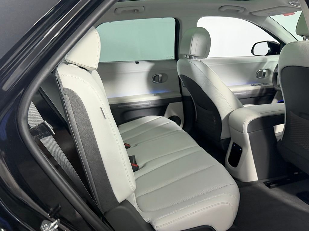 Used 2024 Abyss Black Hyundai Limited image 29