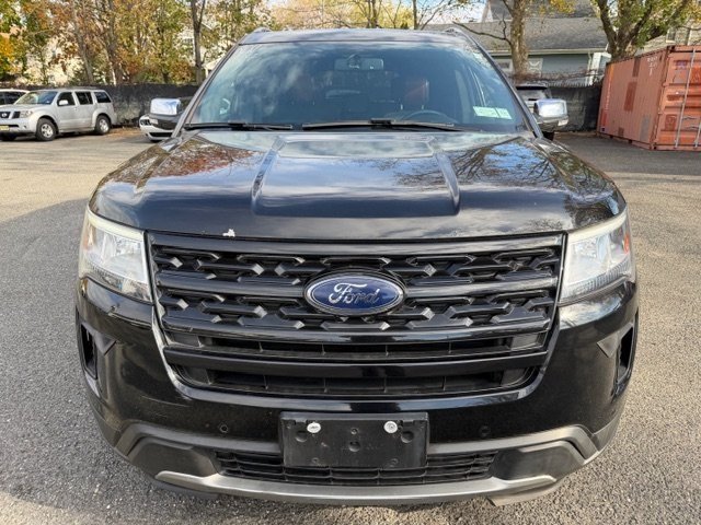 2019 Ford Explorer XLT photo 3
