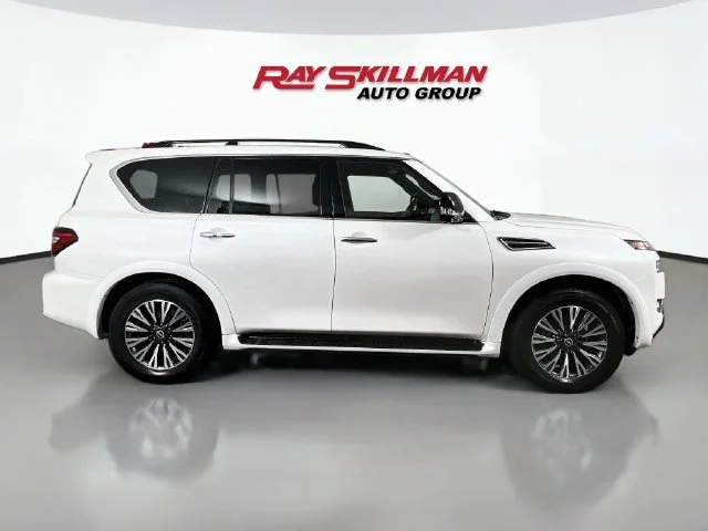 Used 2023 White Nissan SL image 7