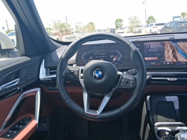 Used 2026 Beige BMW xDrive28i image 9