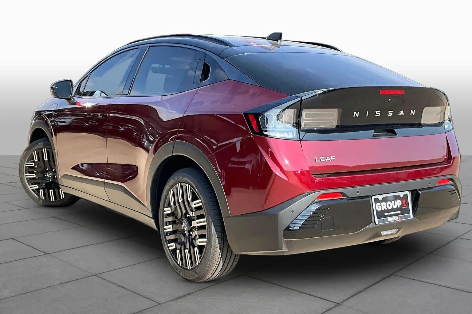New 2026 Coulis Red Metallic/Black Nissan PLATINUM+ image 11