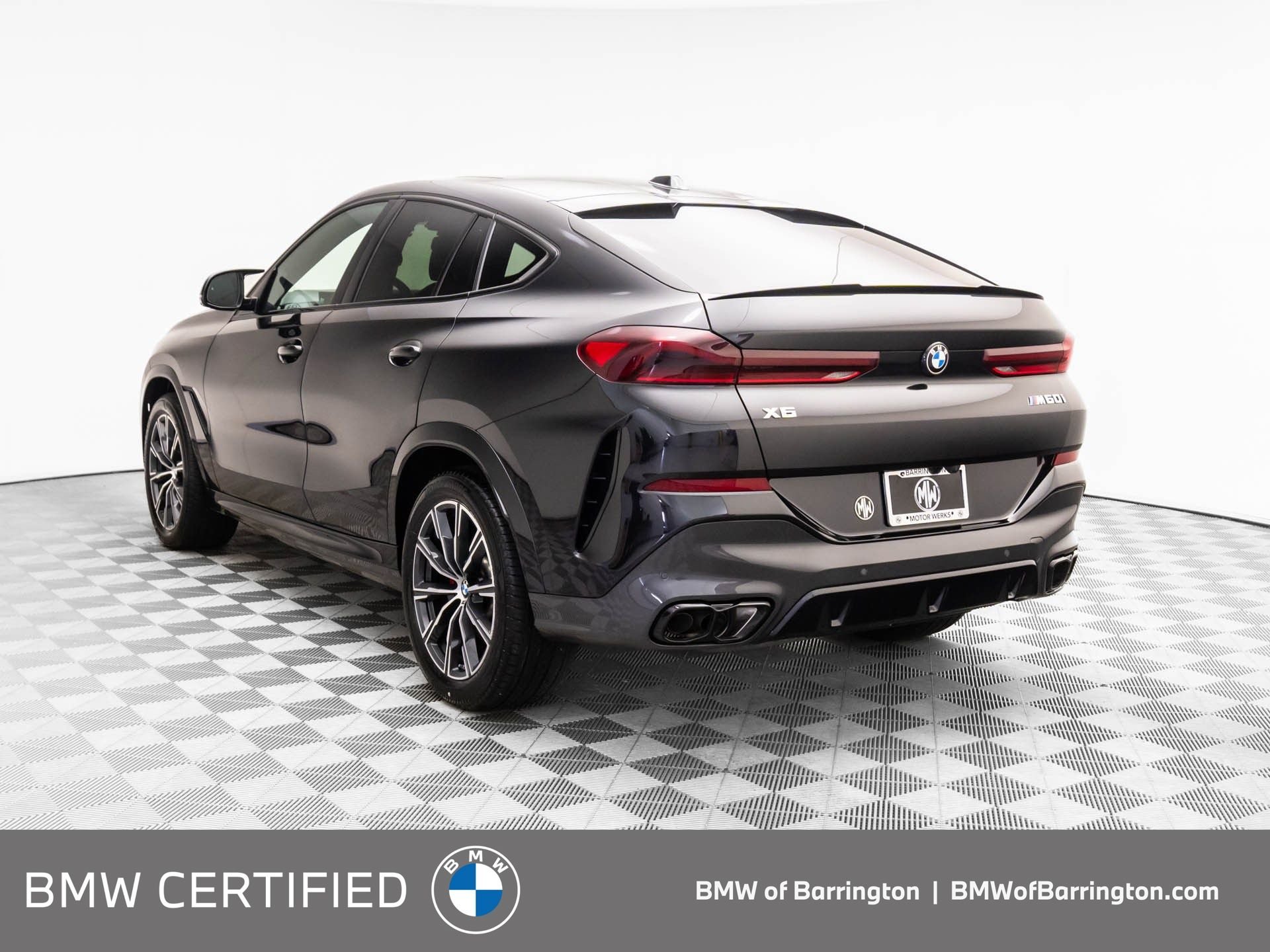 Used 2024 Black BMW M60i image 3