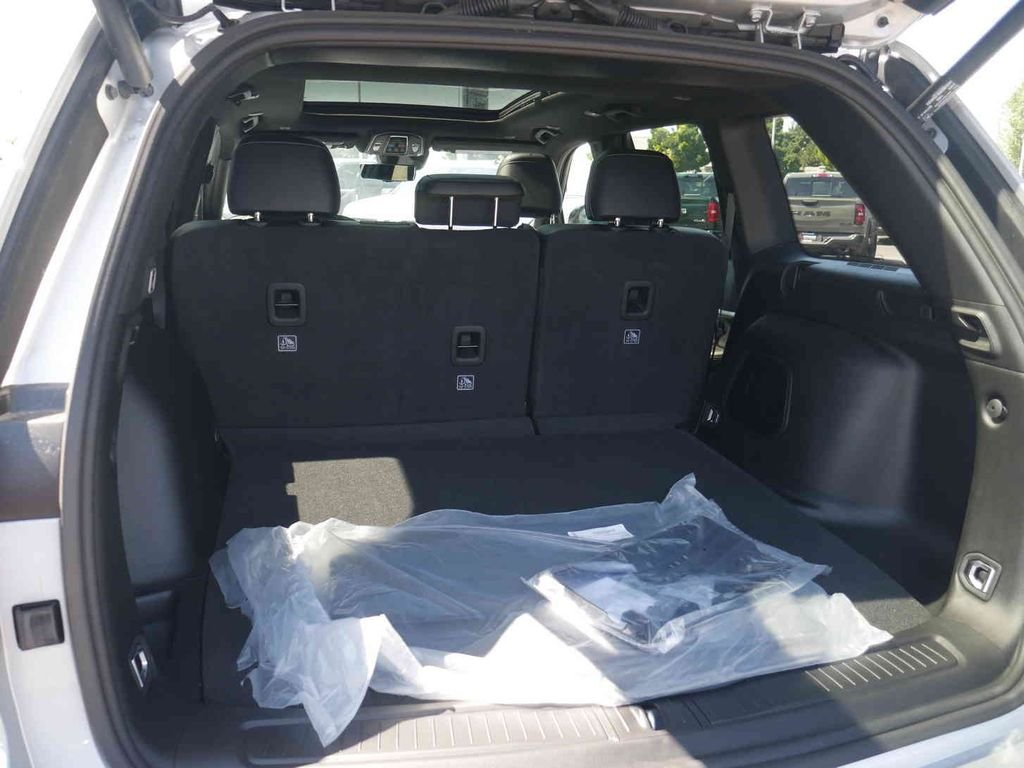 New 2026 Silver Zynith Jeep Limited image 7