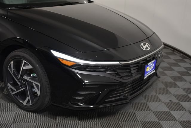 New 2026 Black Hyundai Limited image 13
