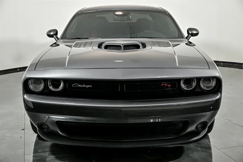 Used 2016 Granite Crystal Metallic Clear Coat Dodge R/T image 4
