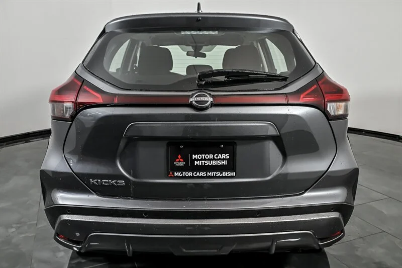 Used 2024 Gun Metallic Nissan S image 8
