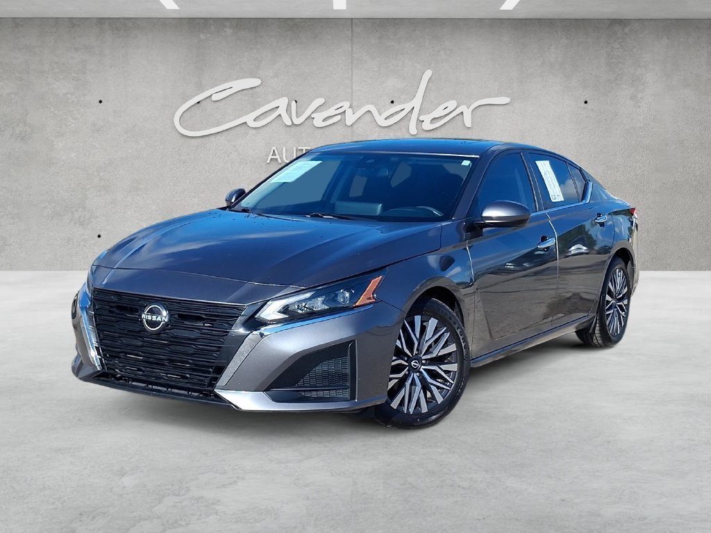 2023 Nissan Altima SV