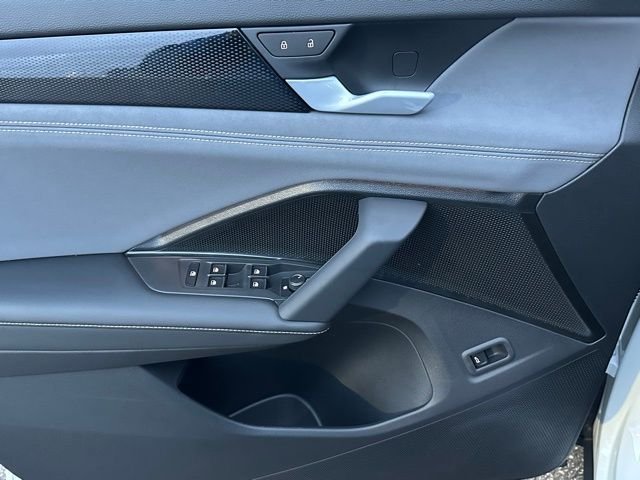 New 2026 Pure White Volkswagen 2.0T SE image 21