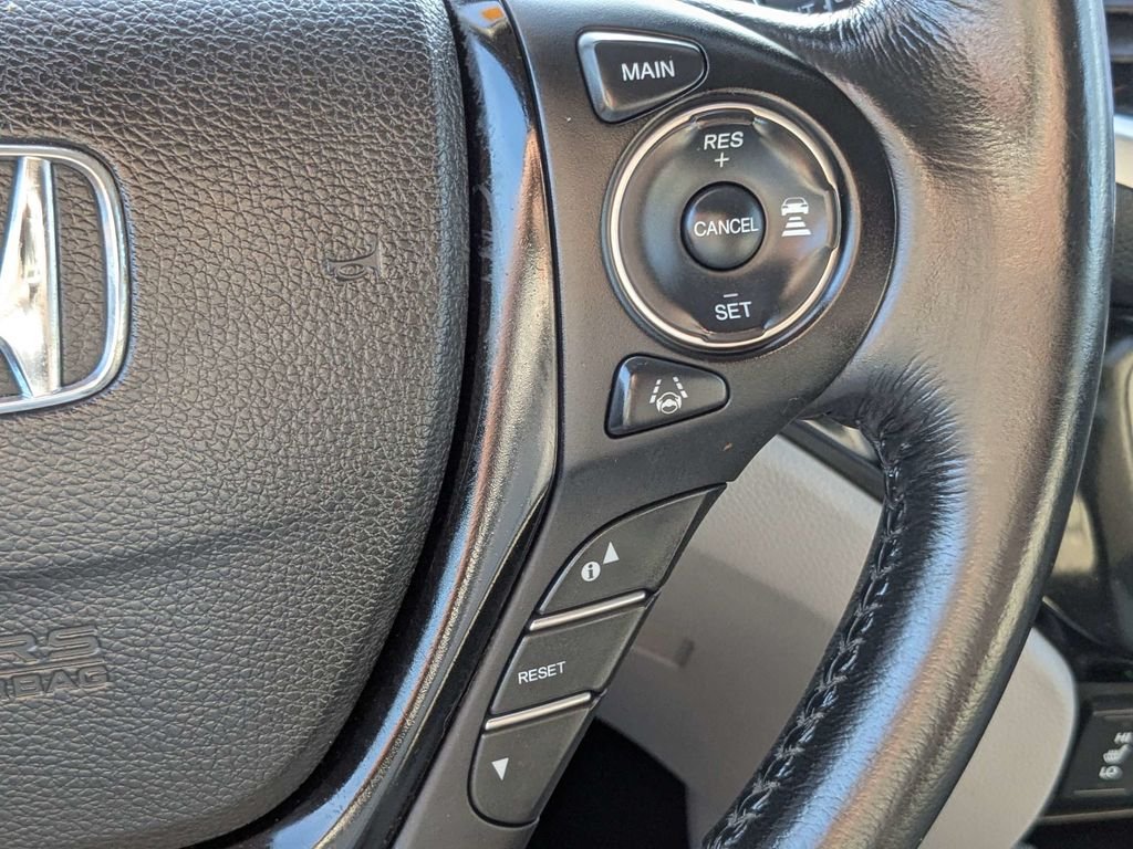 Used 2016 Blue Honda Touring image 29