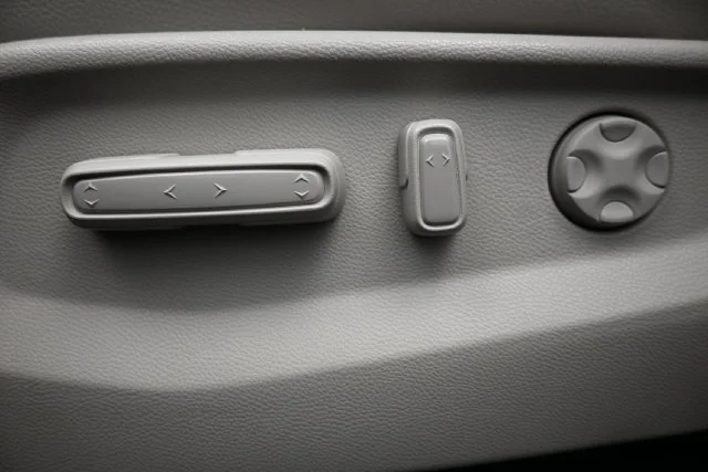 Used 2025 Gray Honda EX-L image 8