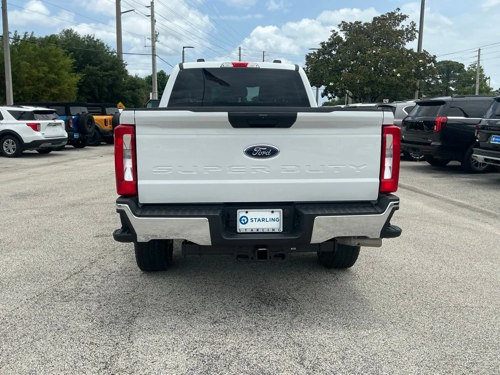 Used 2025 White Ford XLT image 13