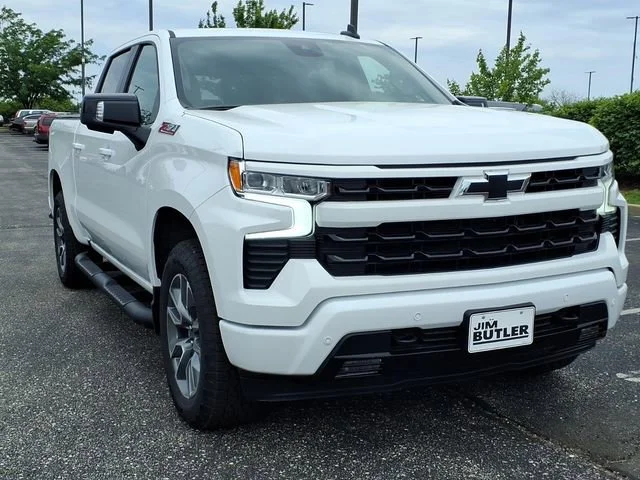 New 2026 Summit White Chevrolet RST image 22