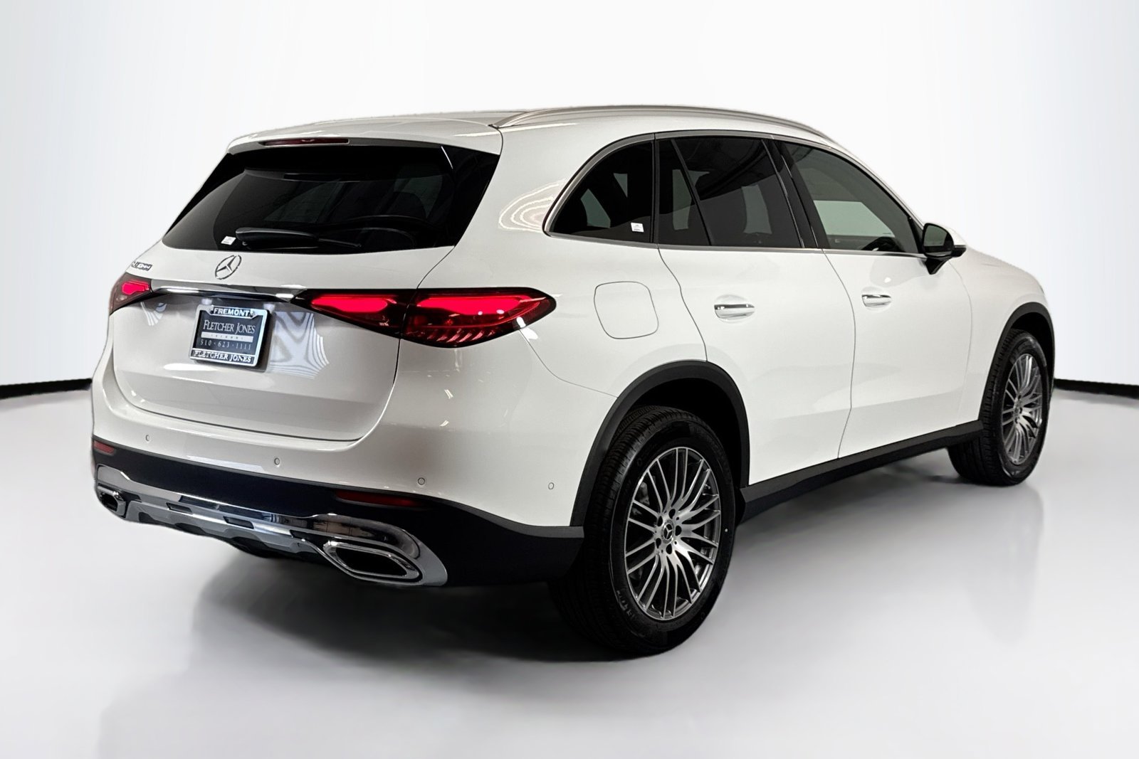 New 2026 Polar White Mercedes-Benz GLC 300 image 5