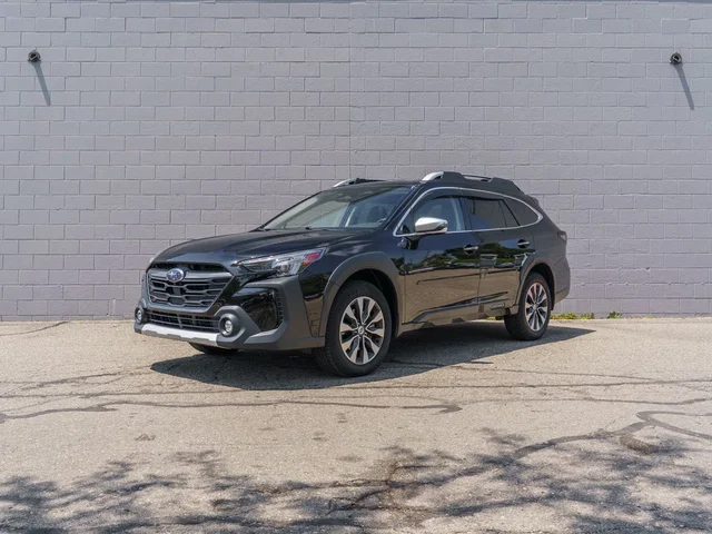 2025 Subaru Outback Touring XT
