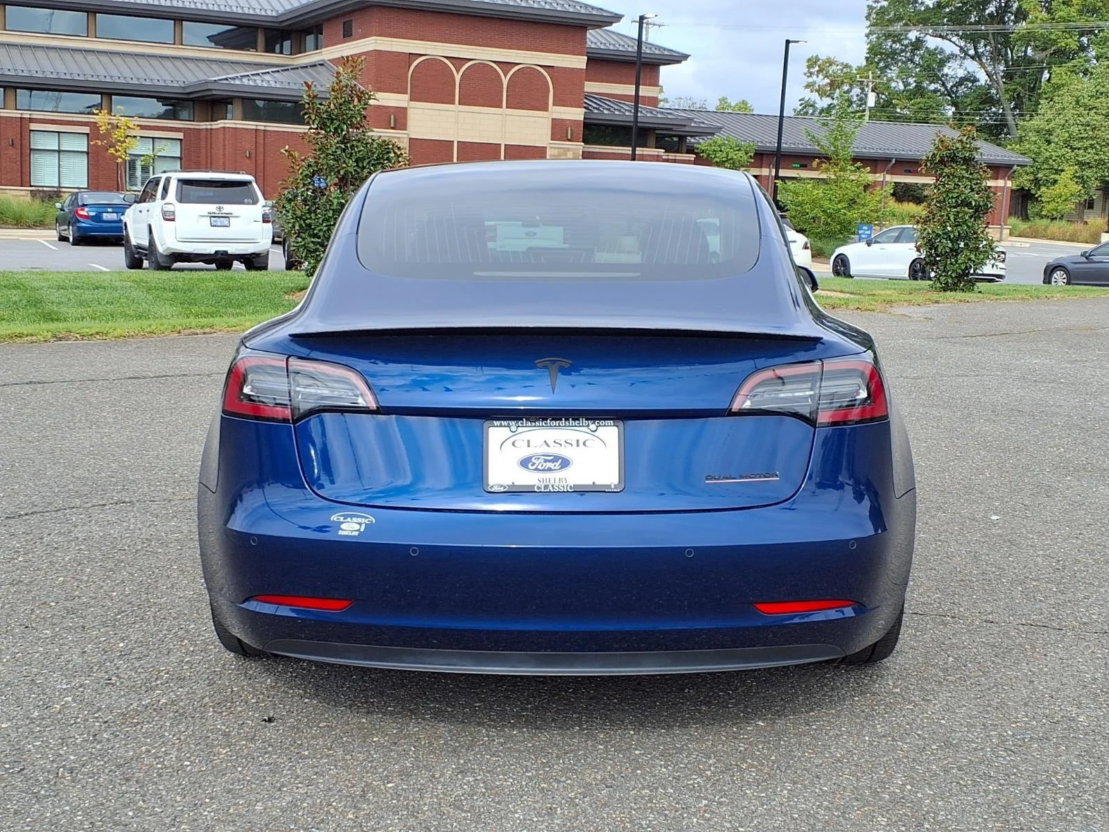 Used 2019 Deep Blue Metallic Tesla Long Range image 14