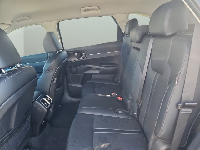 2026 Kia Sorento EX - Photo 17