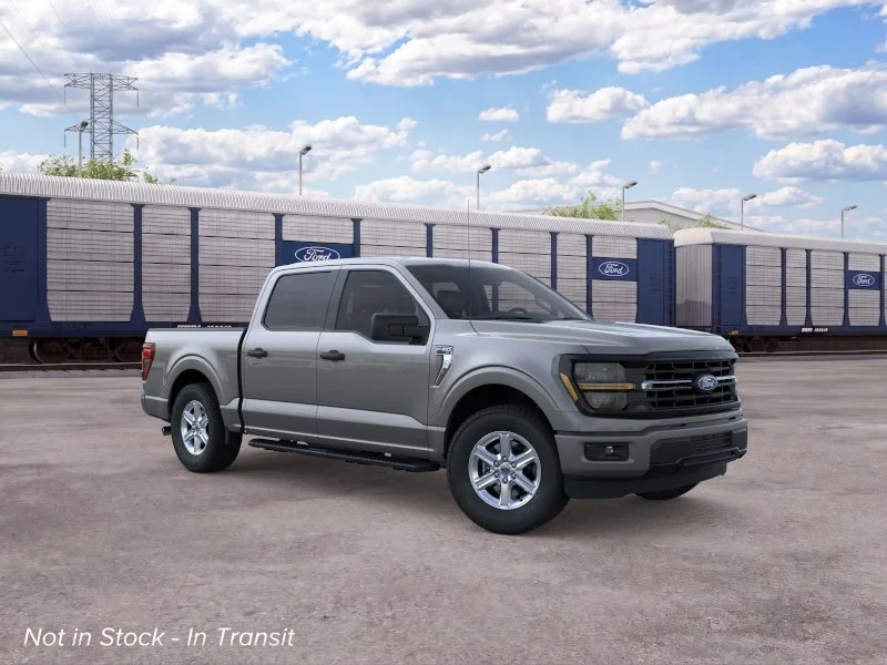 New 2026 Carbonized Gray Metallic Ford XLT image 7