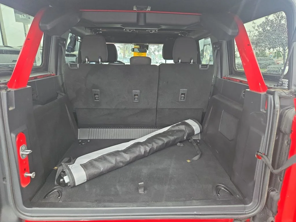 Used 2023 Red Ford Wildtrak image 12