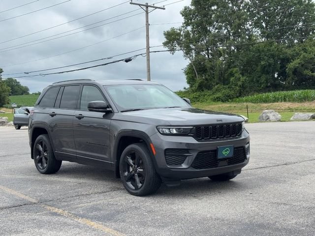 2023 Jeep Grand Cherokee Altitude - Photo 7