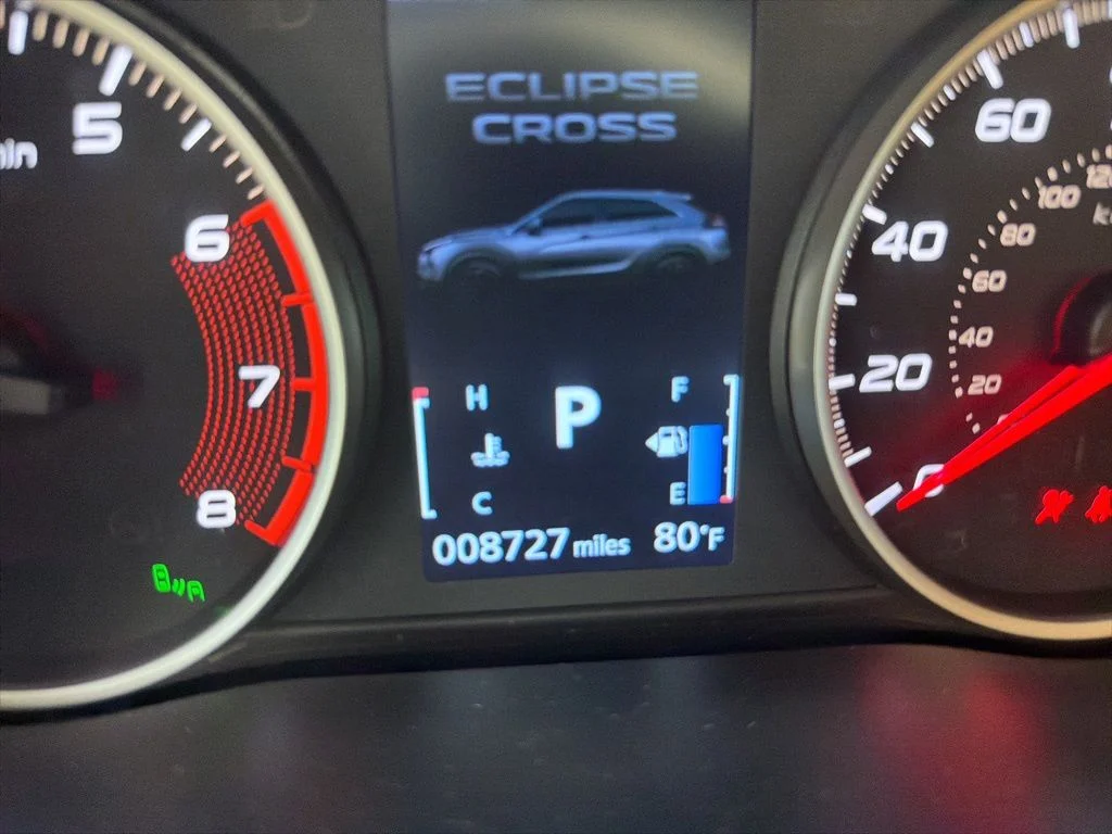 Used 2025 Blue Mitsubishi SE image 16