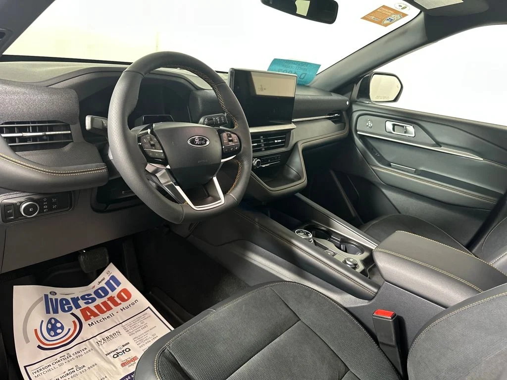 2026 Ford Explorer Tremor - Photo 17