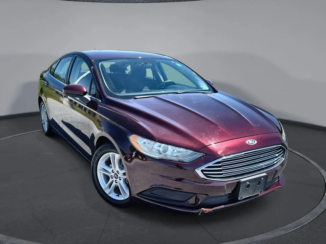 2018 Ford Fusion SE FWD's photo