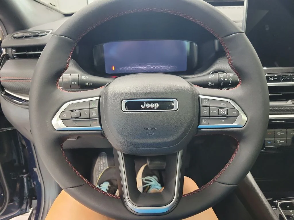 New 2026 Fathom Blue Pearl-Coat Exterior Paint Jeep Trailhawk image 15
