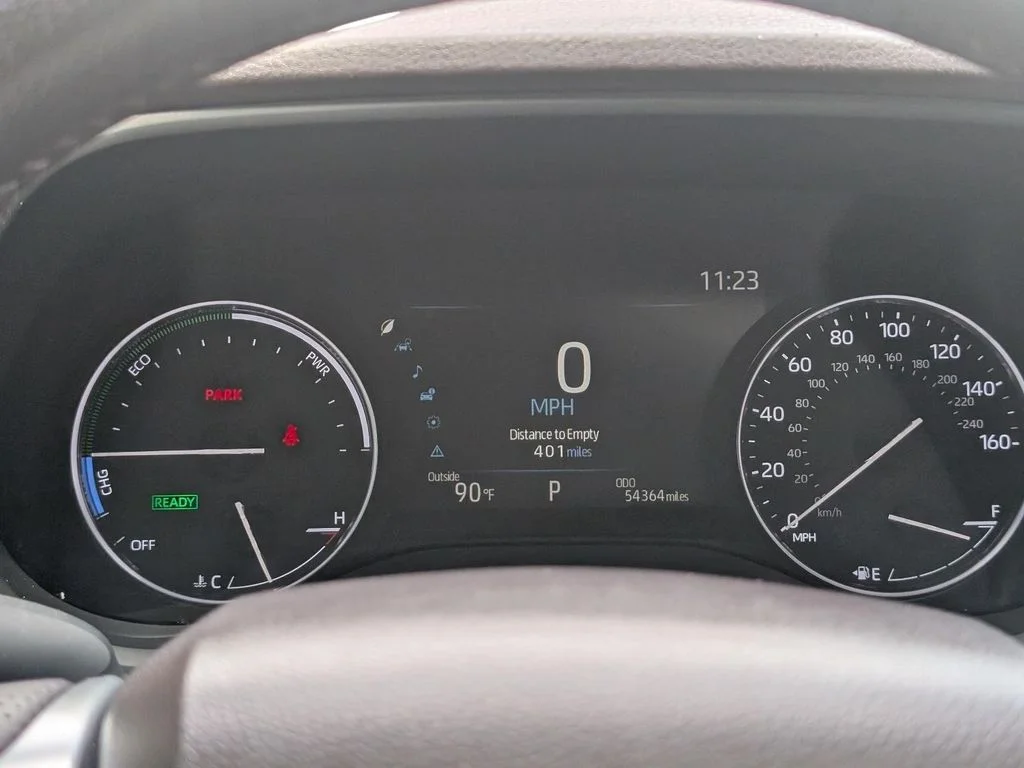 Used 2023 Beige Toyota Platinum image 26