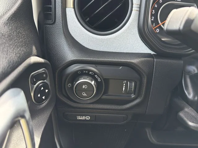 Used 2024 White Jeep Willys image 25