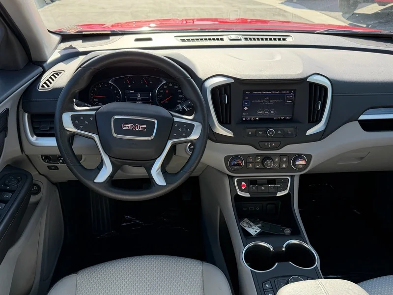 Used 2024 Volcanic Red Tintcoat GMC SLE image 13