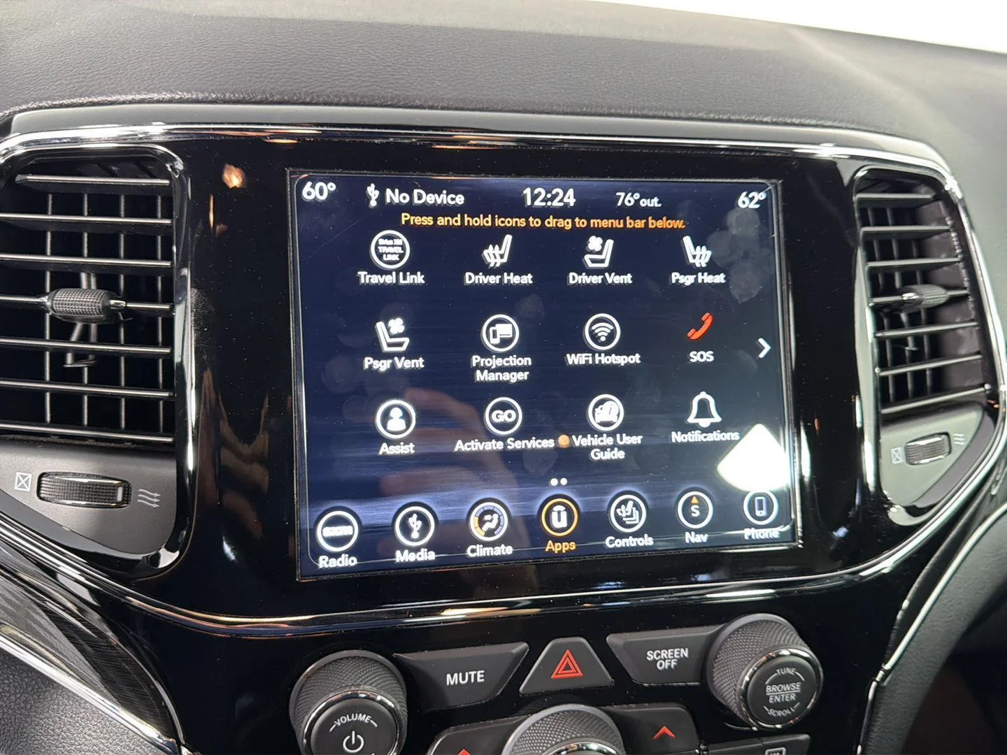 Used 2019 Bright White Clearcoat Jeep Trailhawk image 33