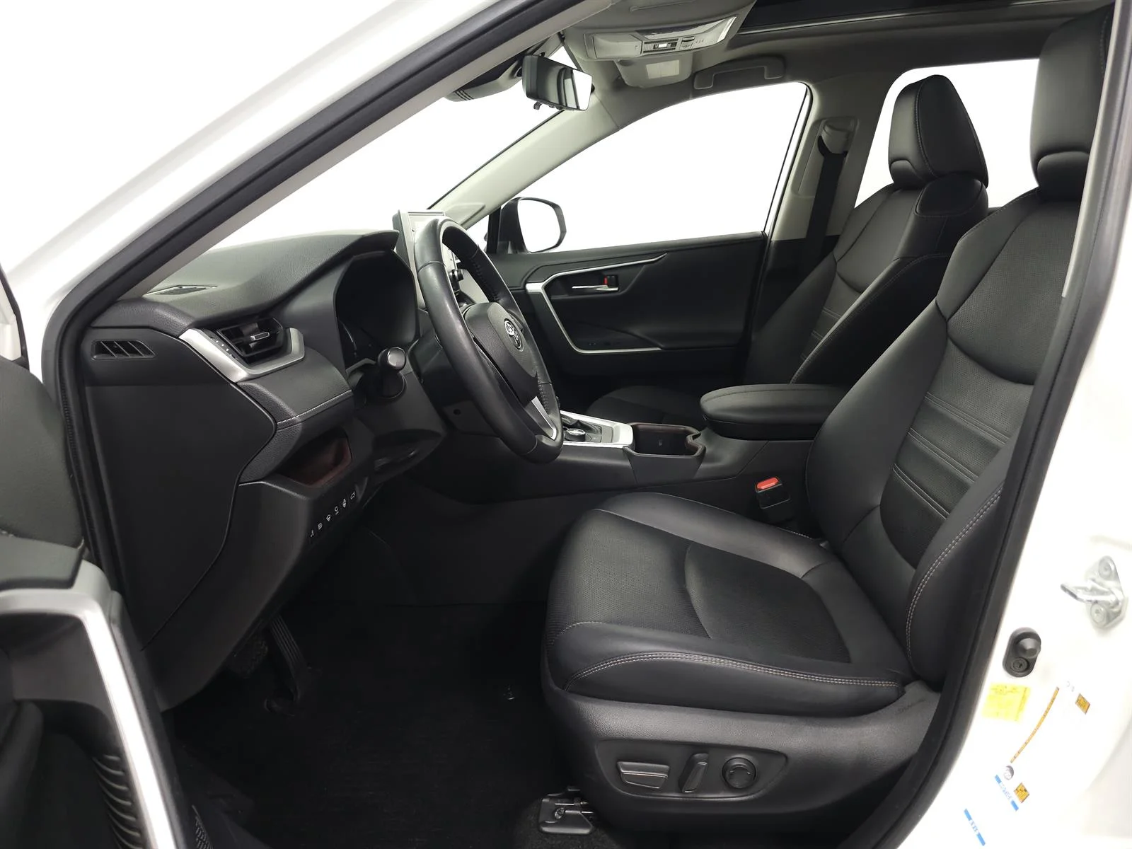 Certified Used 2022 White Toyota Limited image 4