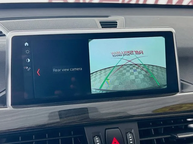 Used 2018 Black BMW xDrive28i image 19