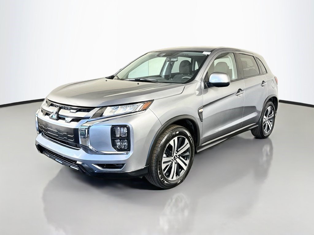 Used 2026 Alloy Silver Metallic Mitsubishi ES image 3
