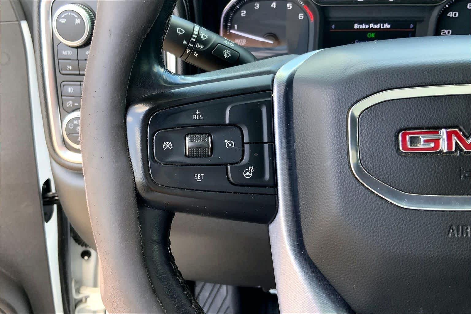 Used 2019 SUMMIT WHITE GMC SLT image 23