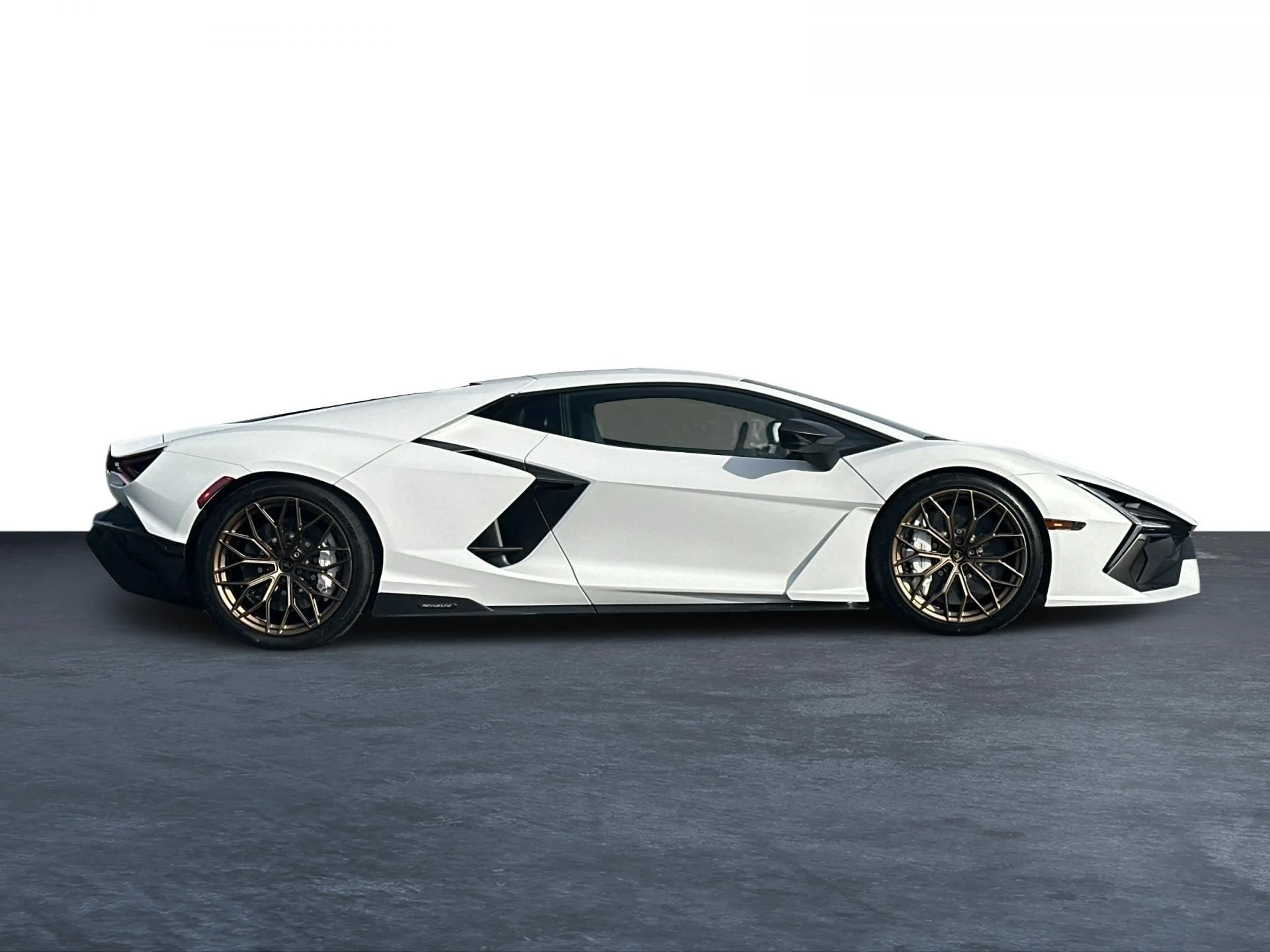 Certified Used 2026  Lamborghini  image 2