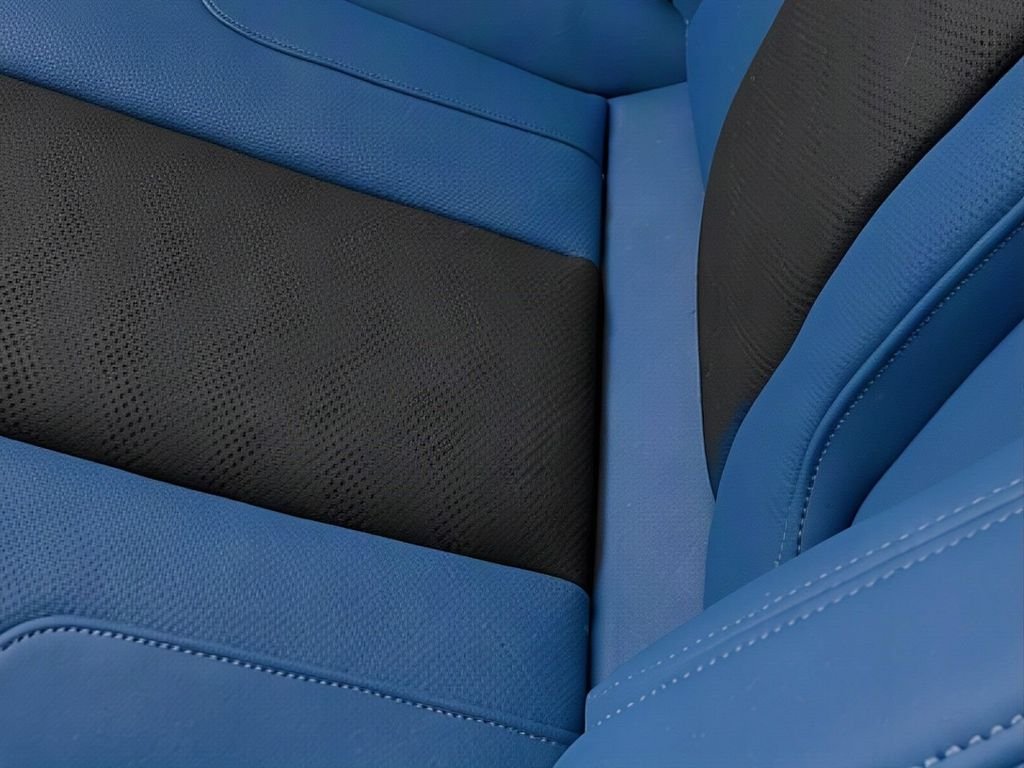 New 2027 Alpine White BMW Competition image 34