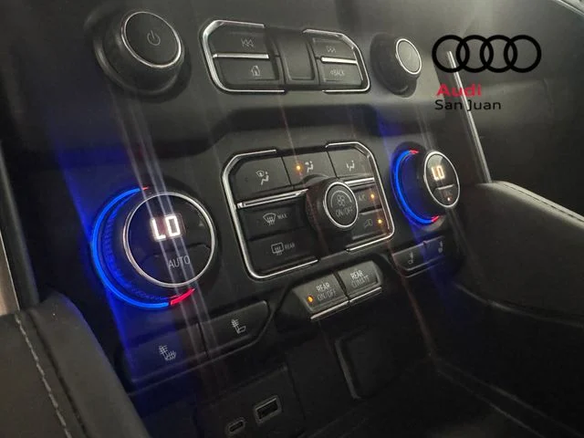 Used 2023 Gray Chevrolet Z71 image 20