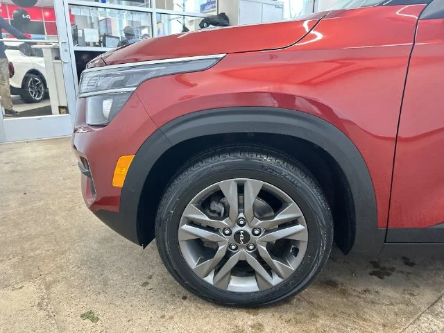 Used 2023 Orange Kia S image 27