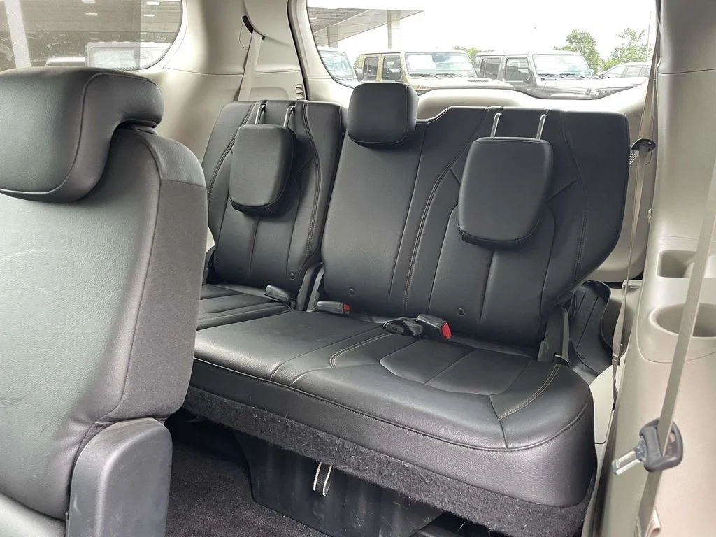 Certified Used 2017 Red Chrysler Touring L image 20