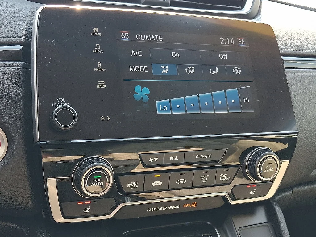Used 2022 White Honda EX image 18
