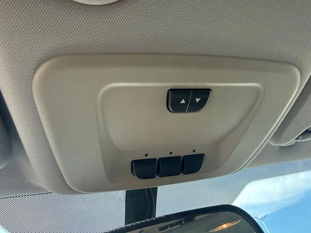 Used 2011 Black Chevrolet LT image 17