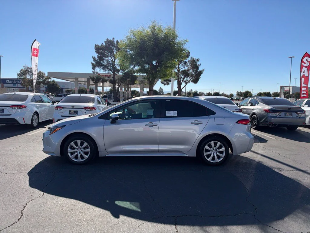 2027 Toyota Corolla LE