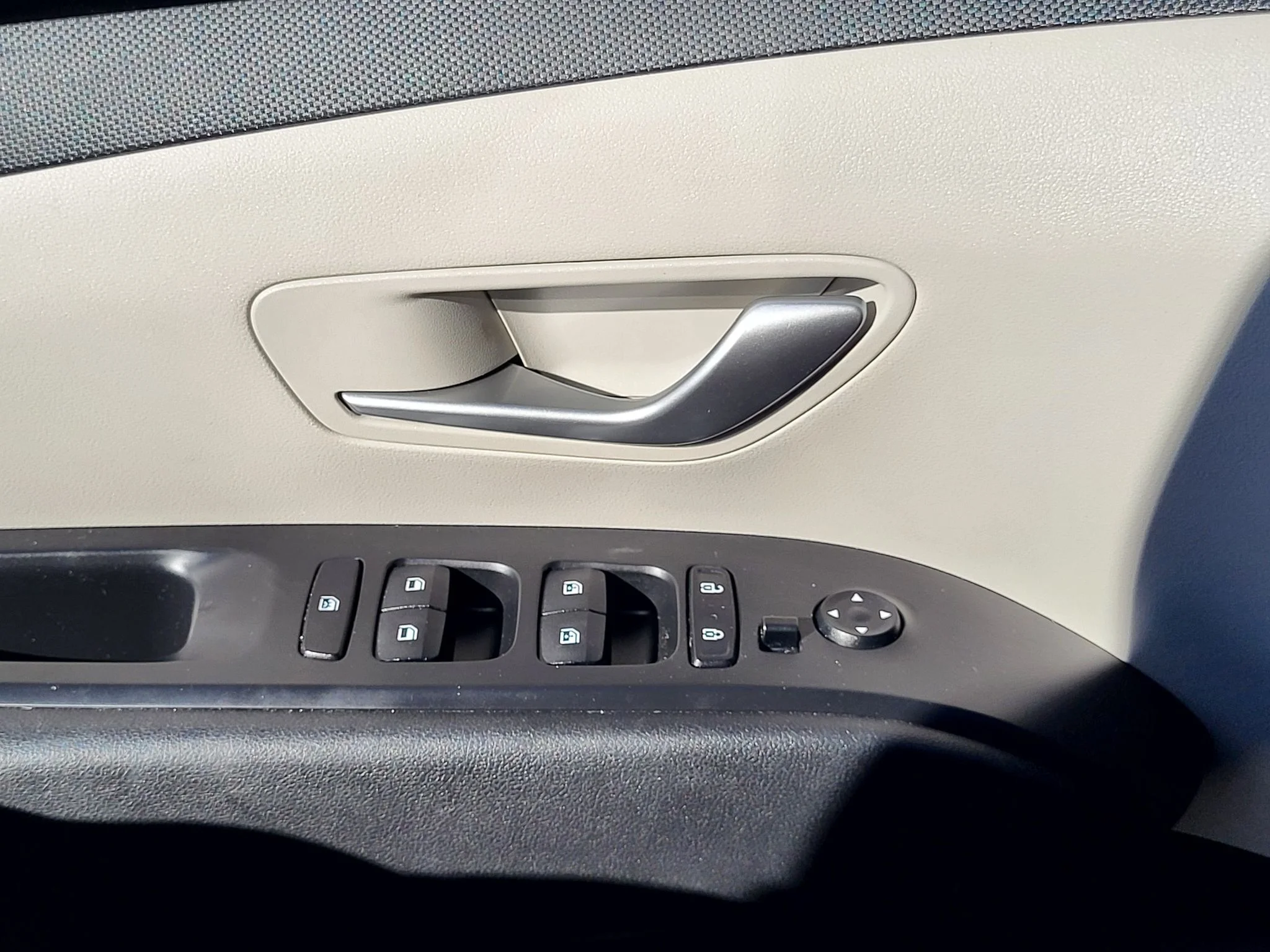 Used 2024 Intense Blue Hyundai SEL image 15