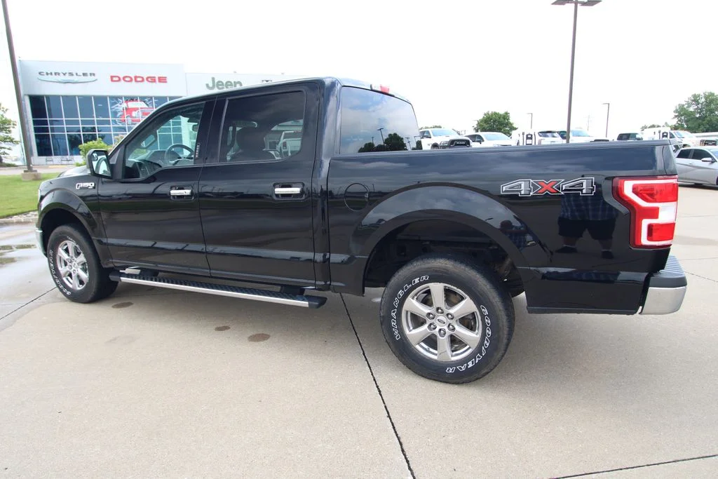 Used 2018 Black Ford XLT image 17