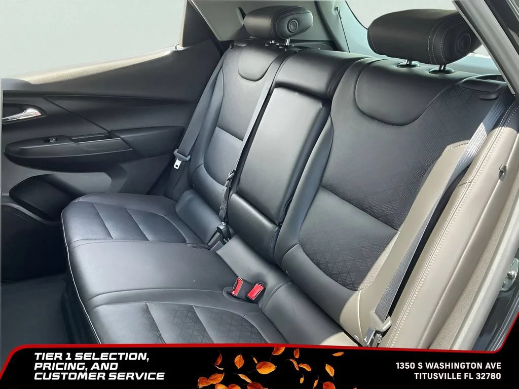 Used 2022 MOSAIC BLACK METALLIC Chevrolet 2LT image 17
