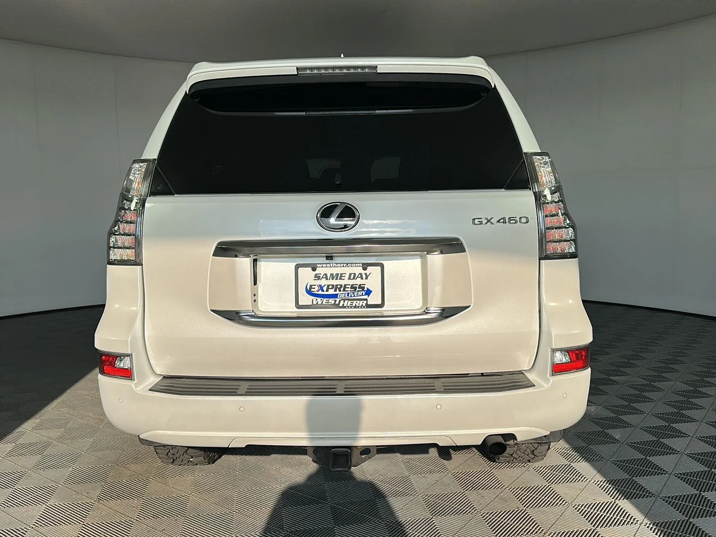Used 2023 Eminent White Pearl Lexus  image 6