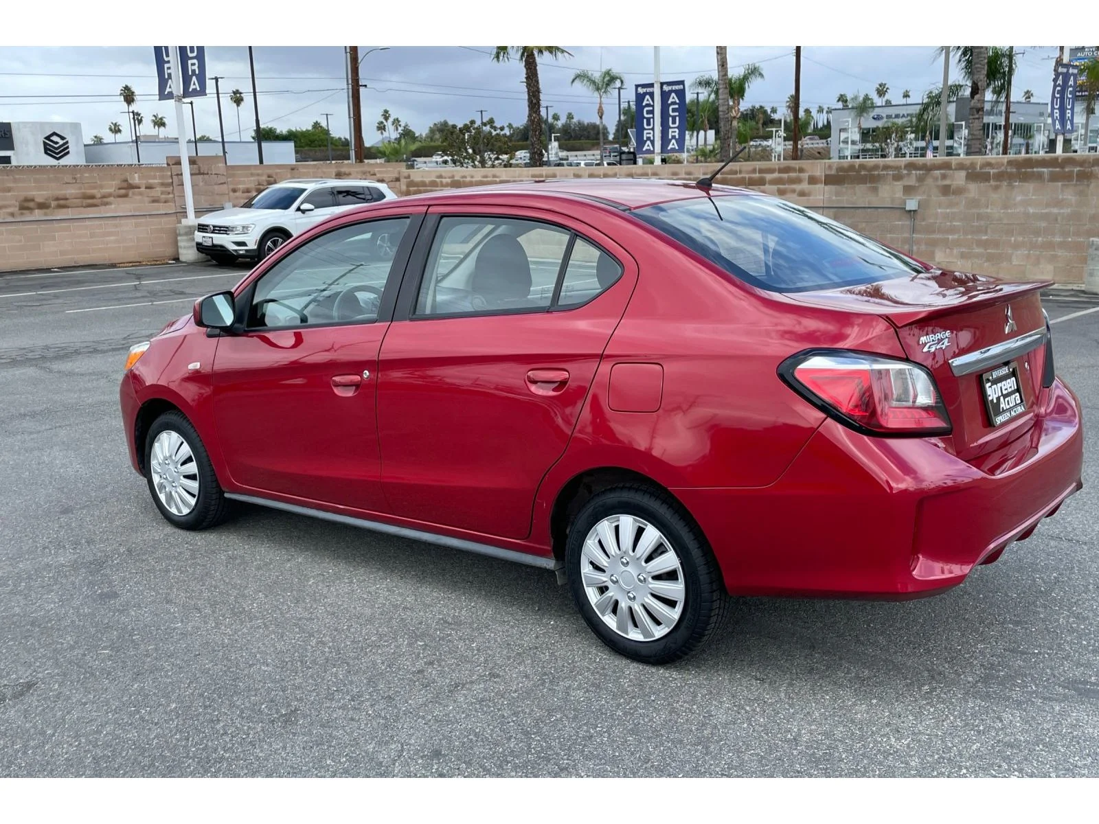 Used 2023 Infrared Metallic w/Black Roof Mitsubishi Black Edition image 3